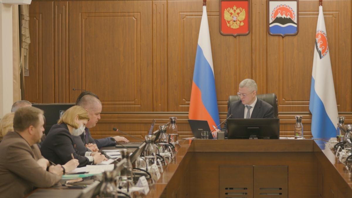 Глава Камчатки поручил организовать творческие встречи молодёжи с актёрами театра Вахтангова